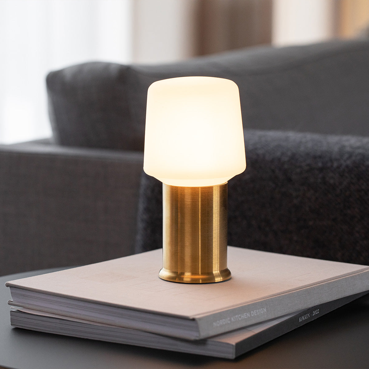 London base for table lamp Intelligent