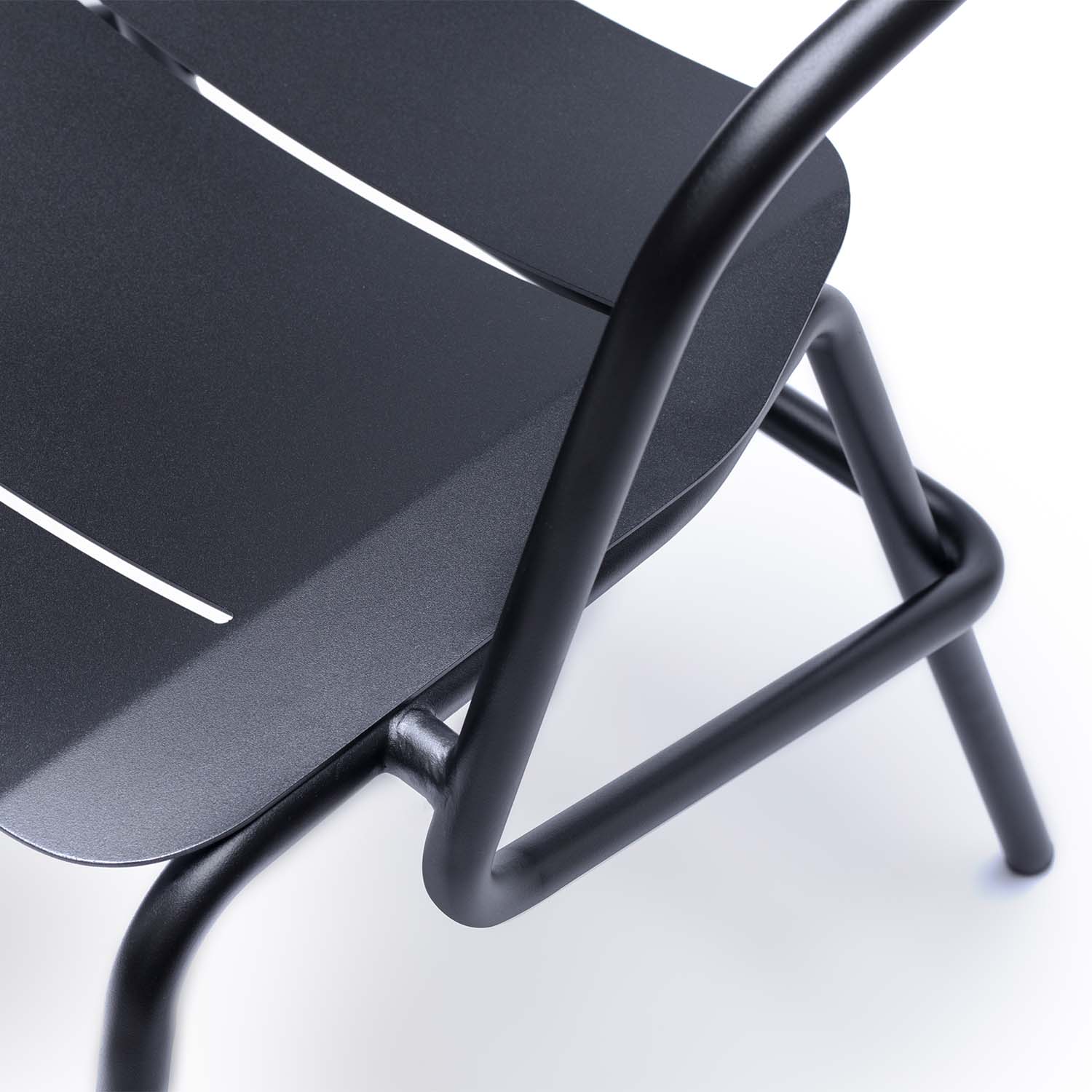 Ataman minimalist chair
