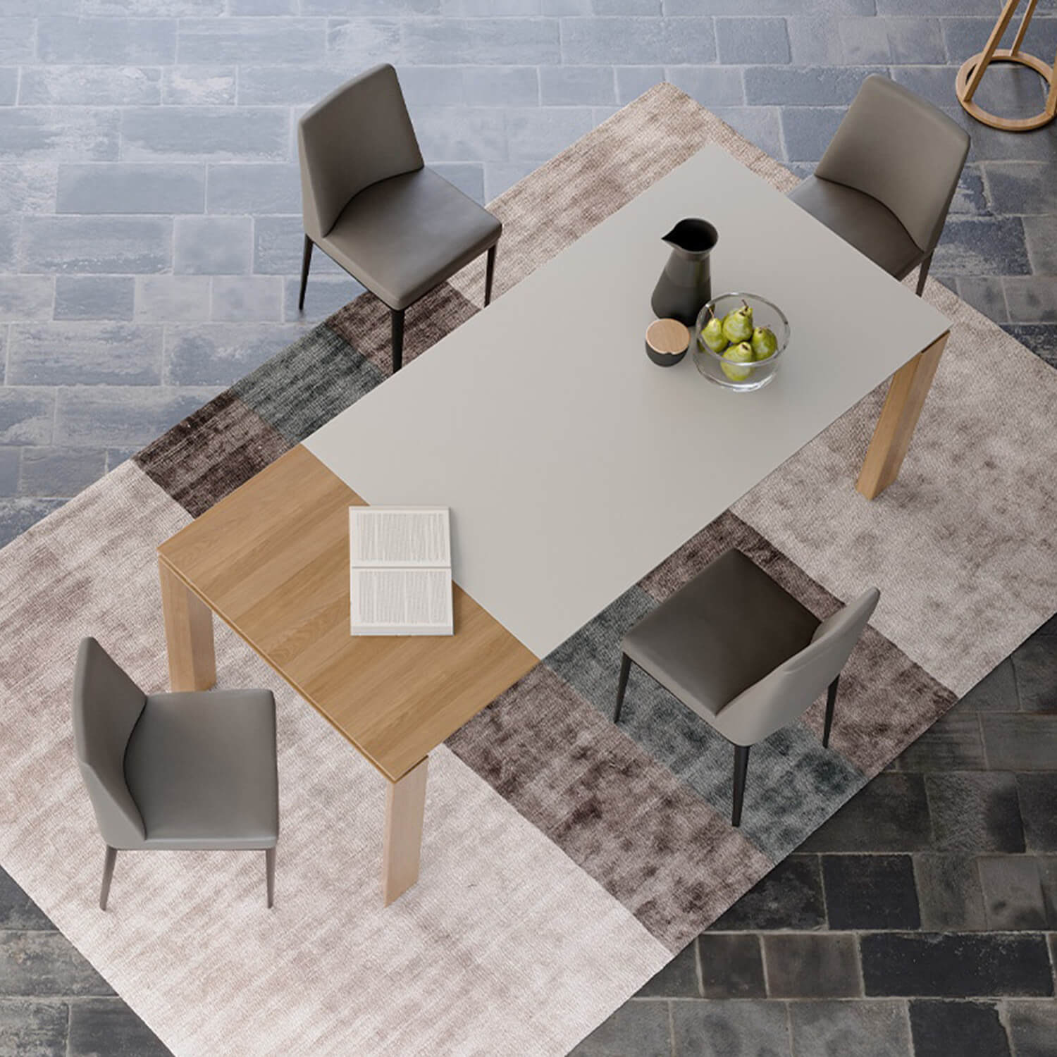 Parona extension dining table