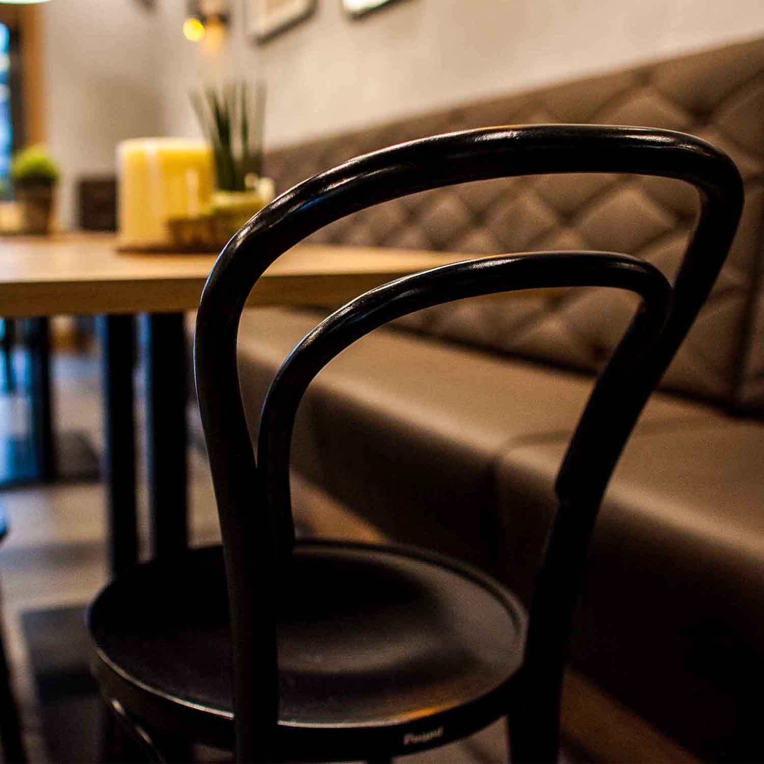 Jedilniški stol CLASSIC A-1880