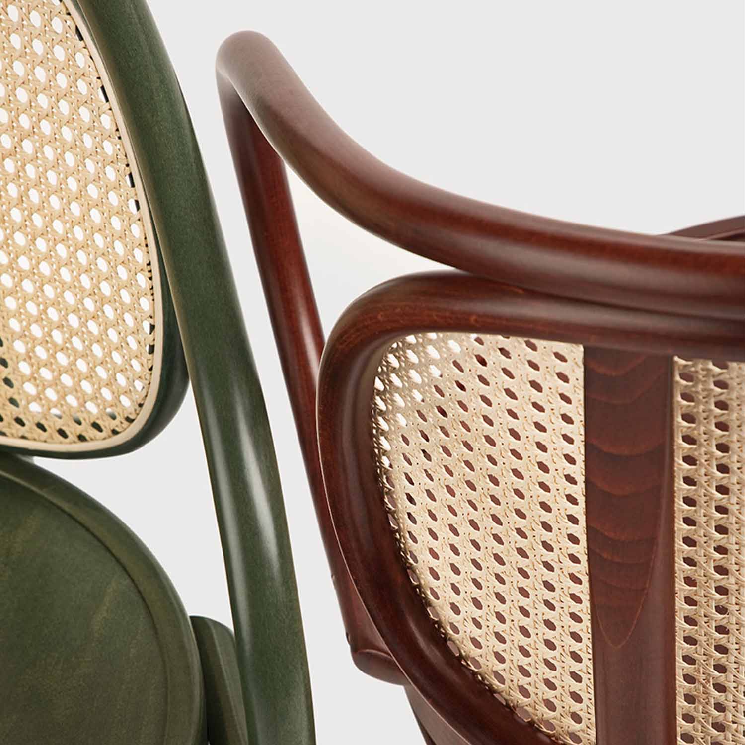 Jedilniški stol CLASSIC B-1890