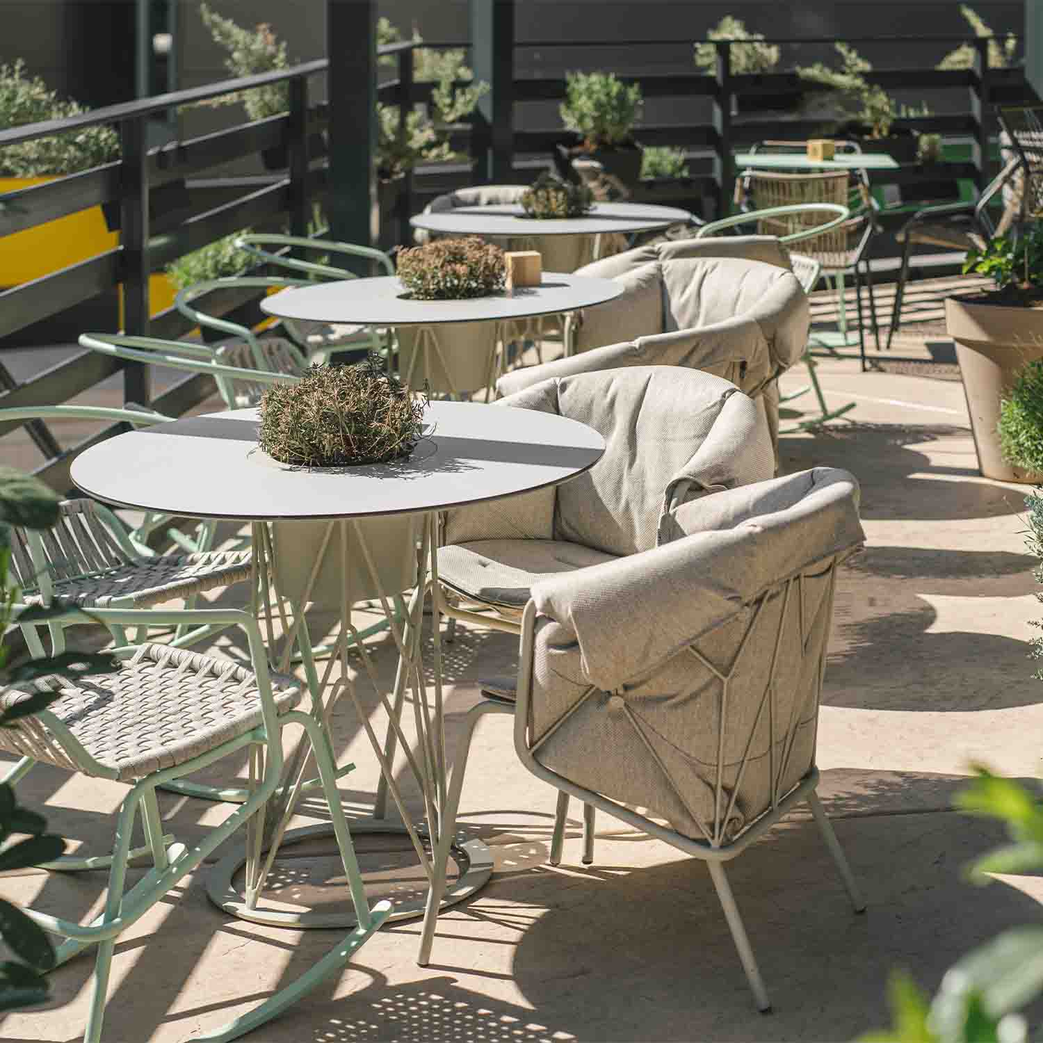 Ataman mesh table - D 1100