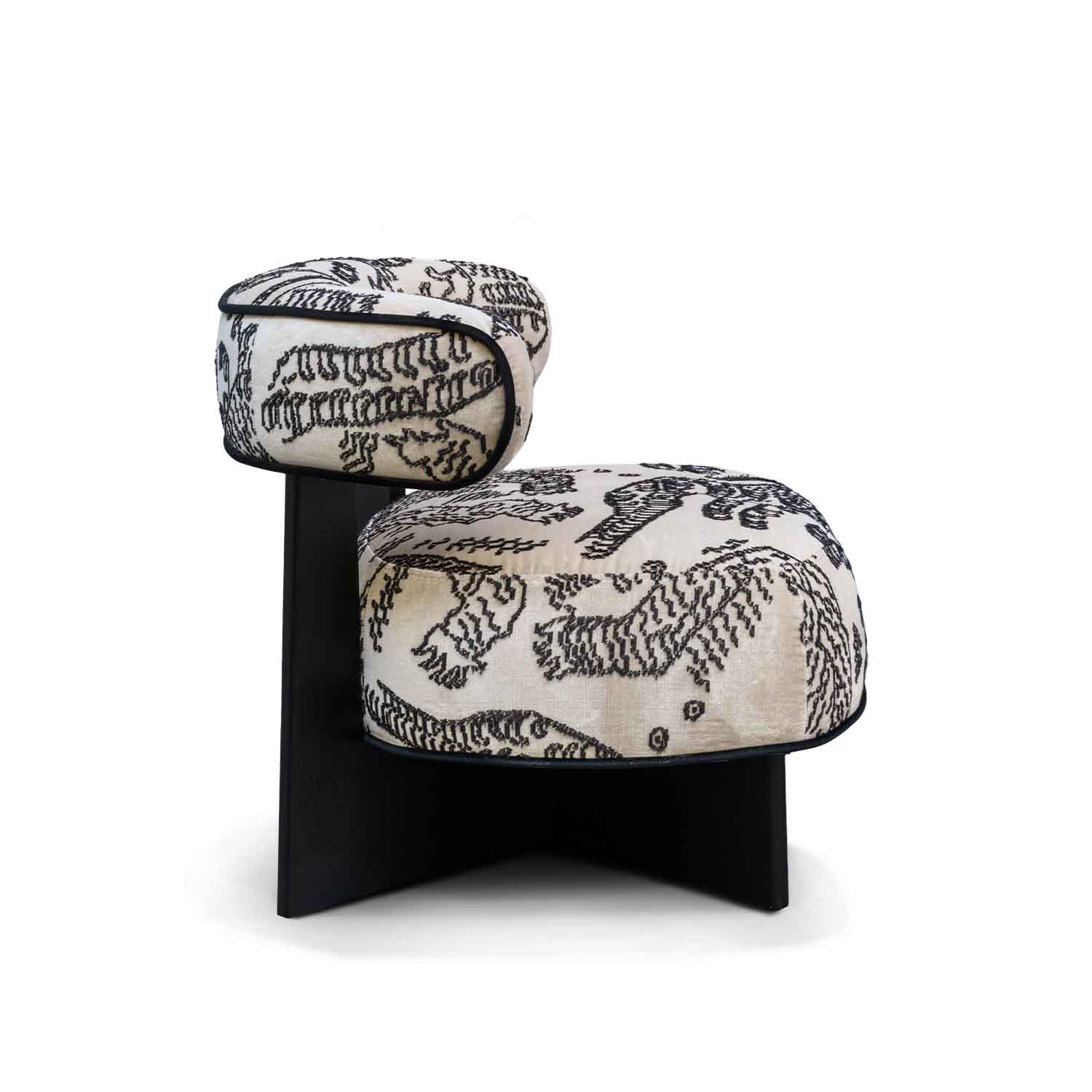 Mussa armchair