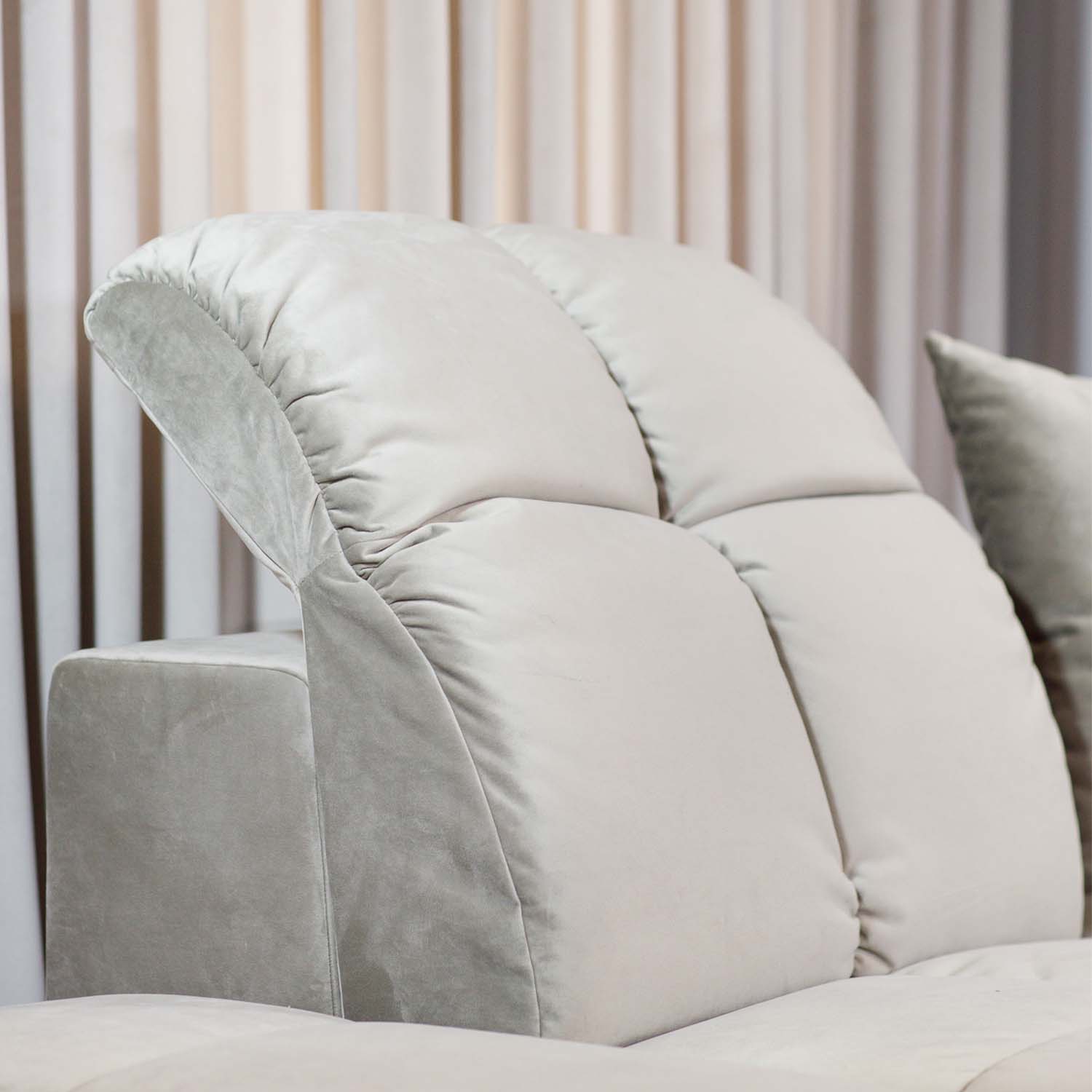 Bullet corner sofa bed
