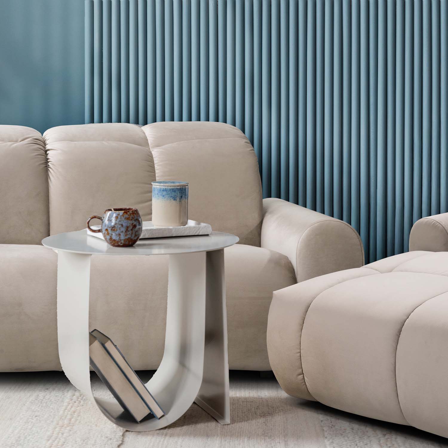 Bullet sofa