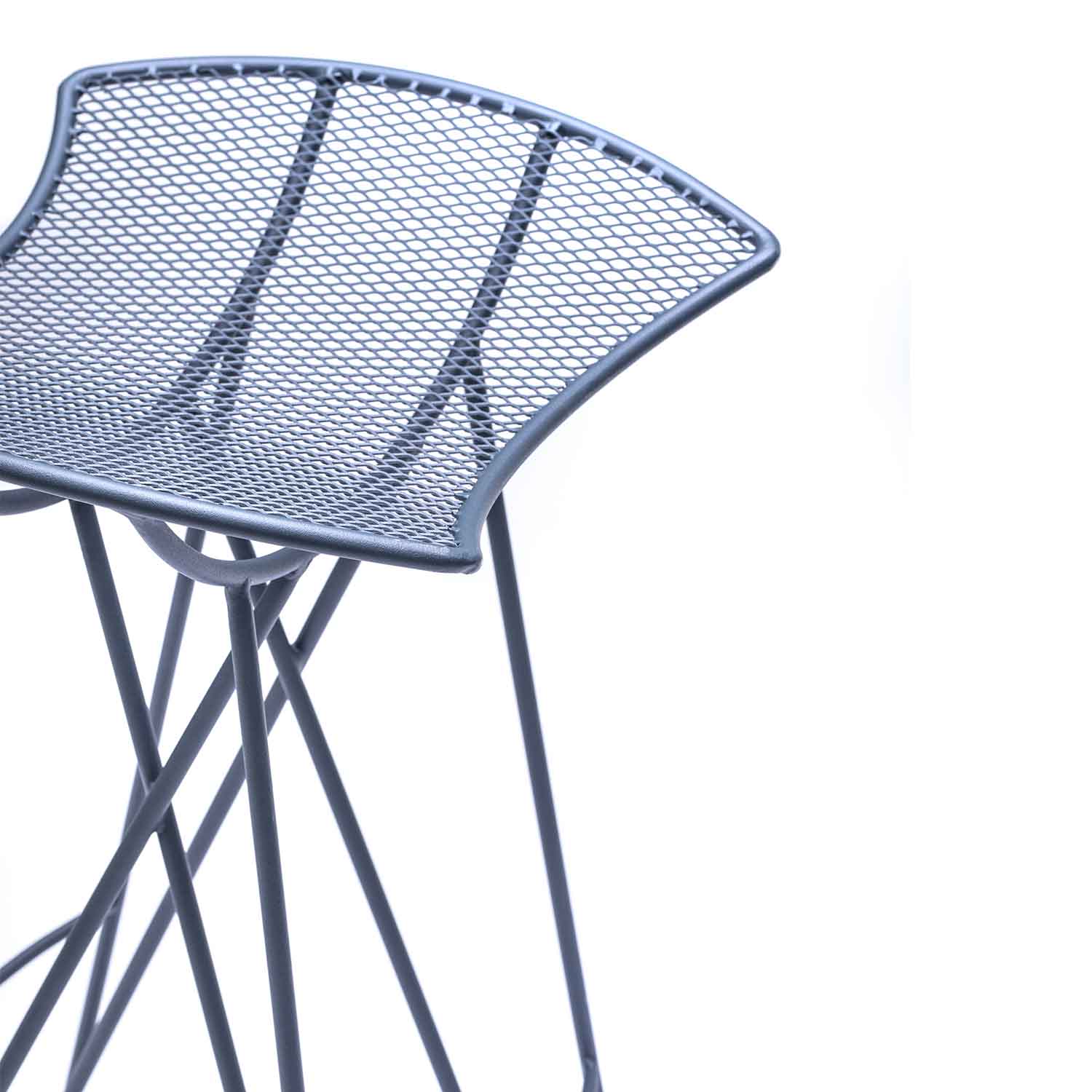 Lei bar stool