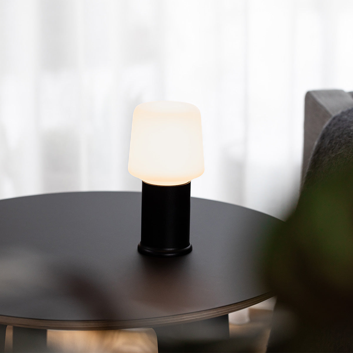 London base for table lamp Intelligent