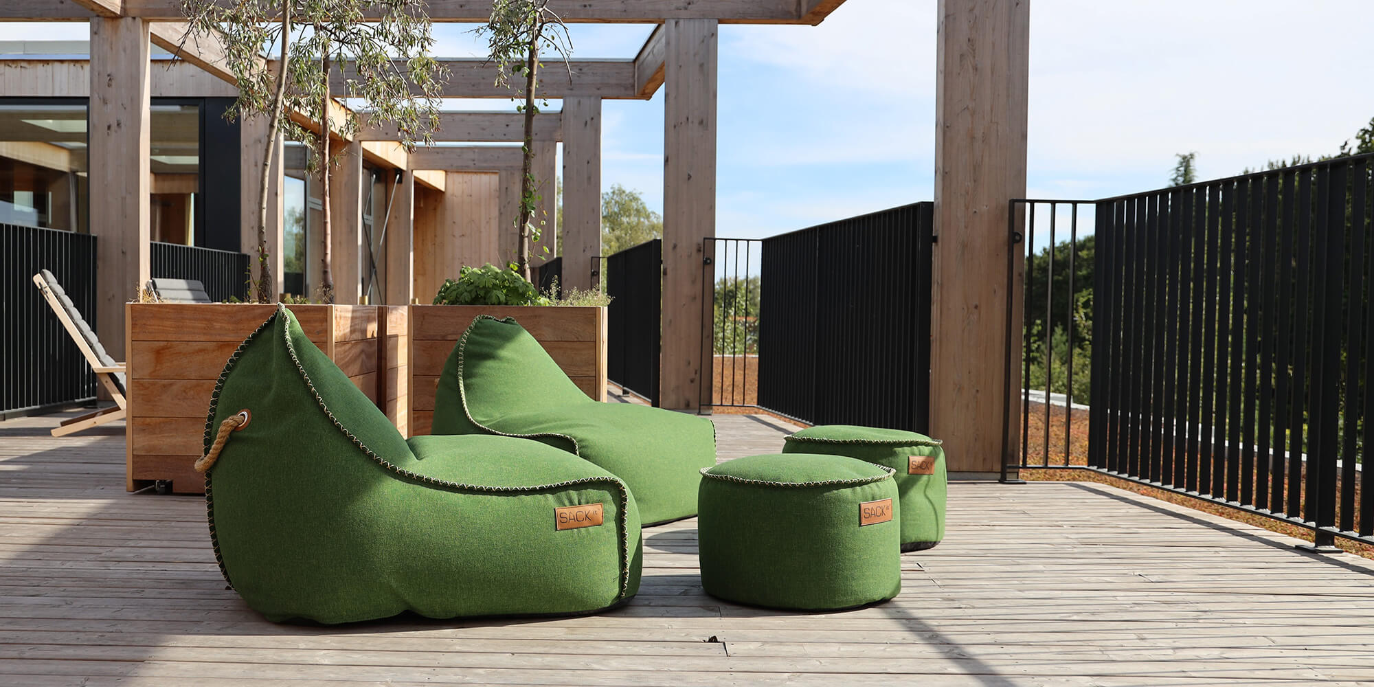 Outdoor lounge chairs
