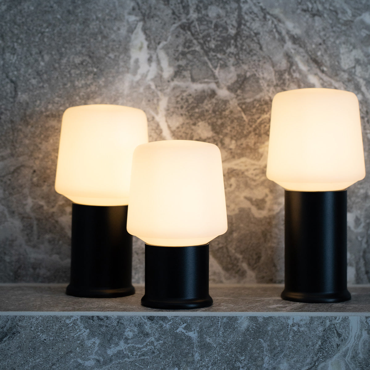 London base for table lamp Intelligent