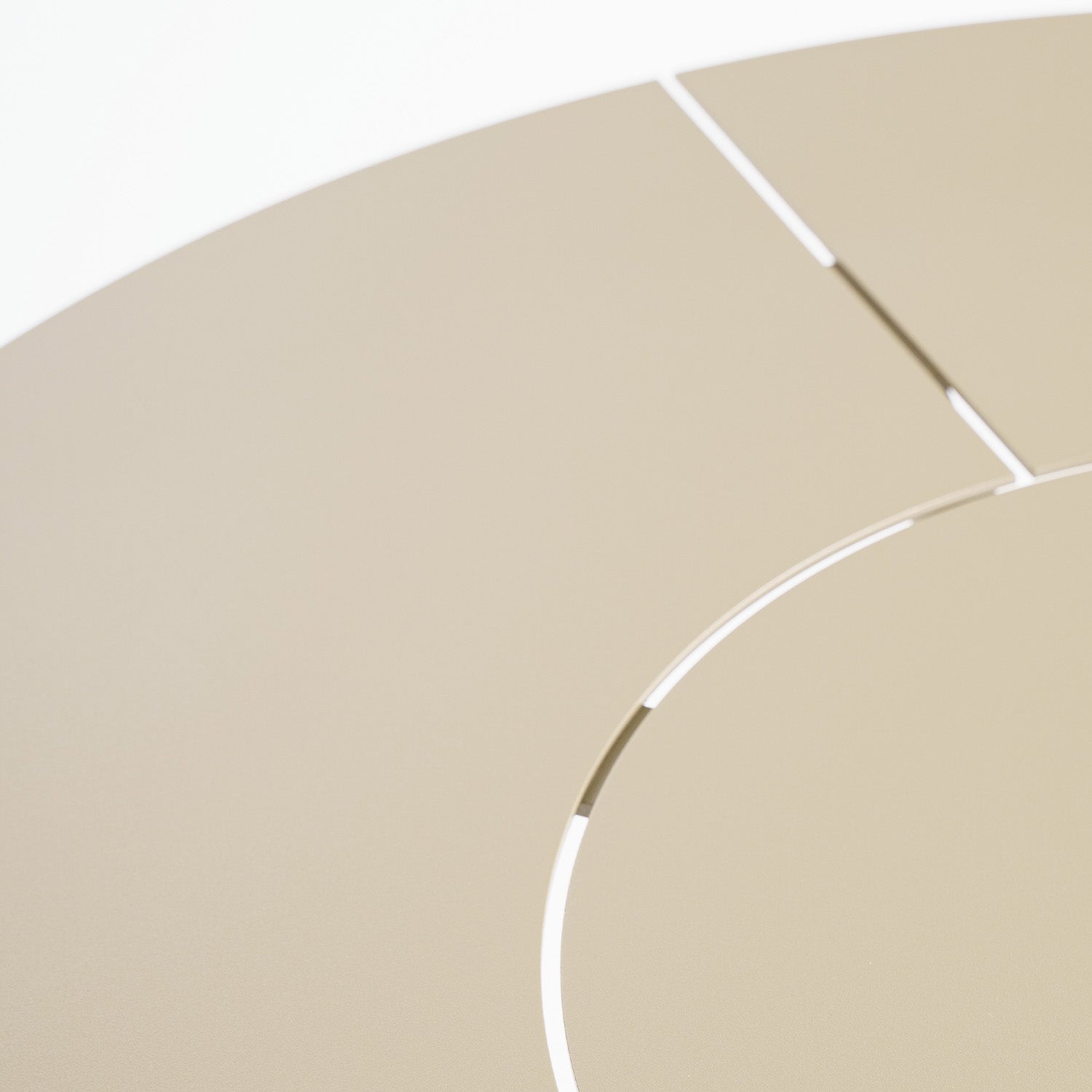Bianca bar table
