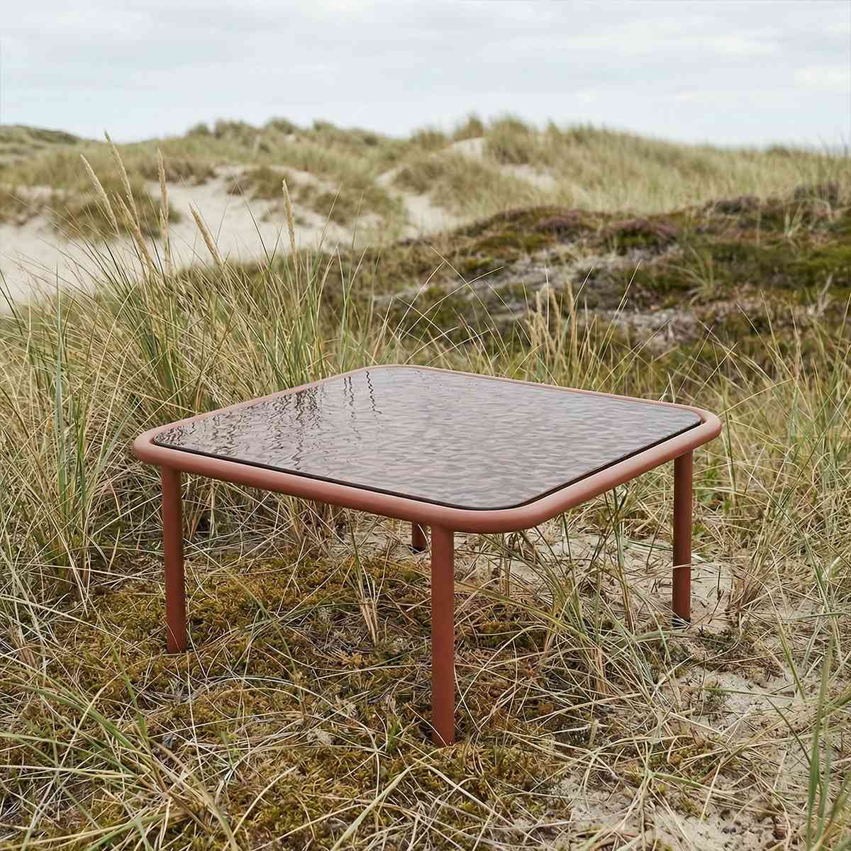 Mollis coffee table