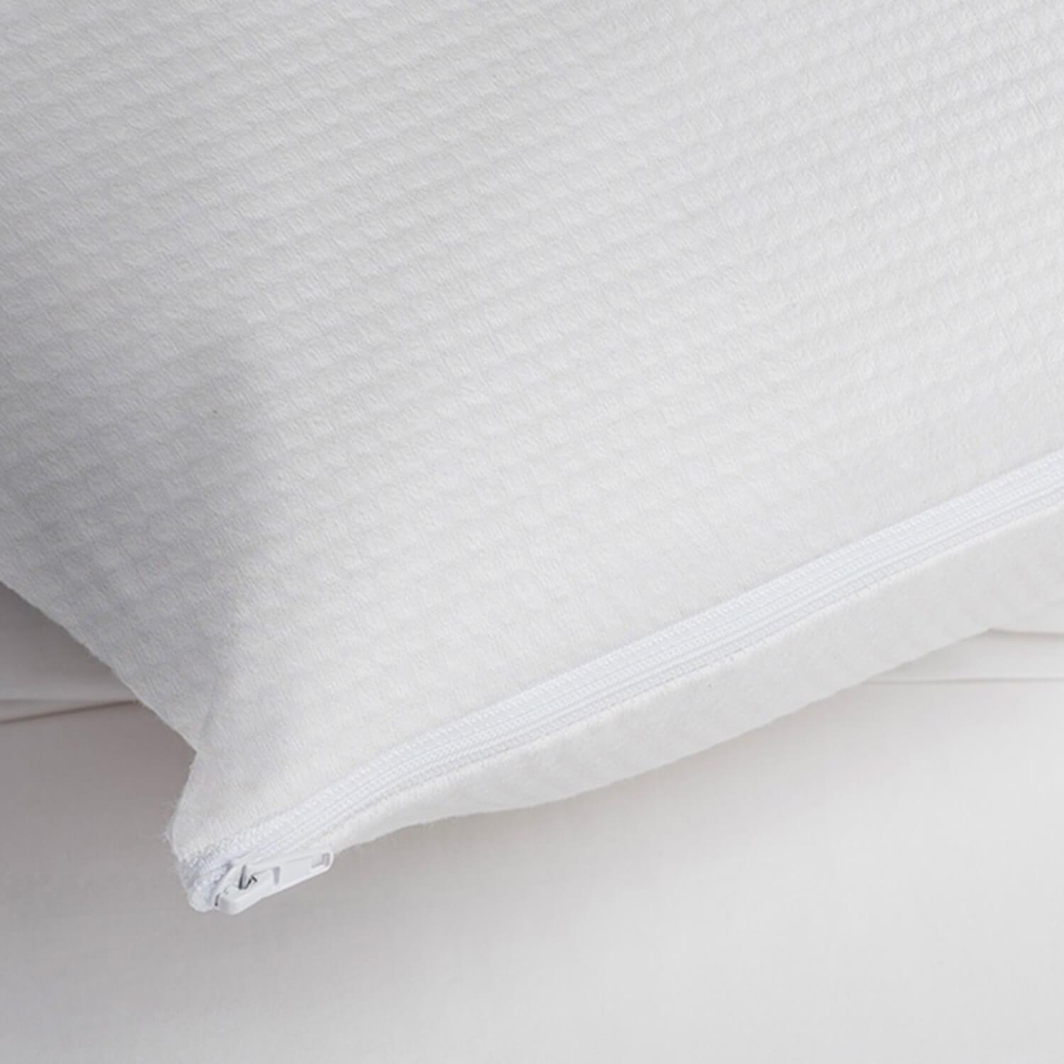 Frost pillow protector