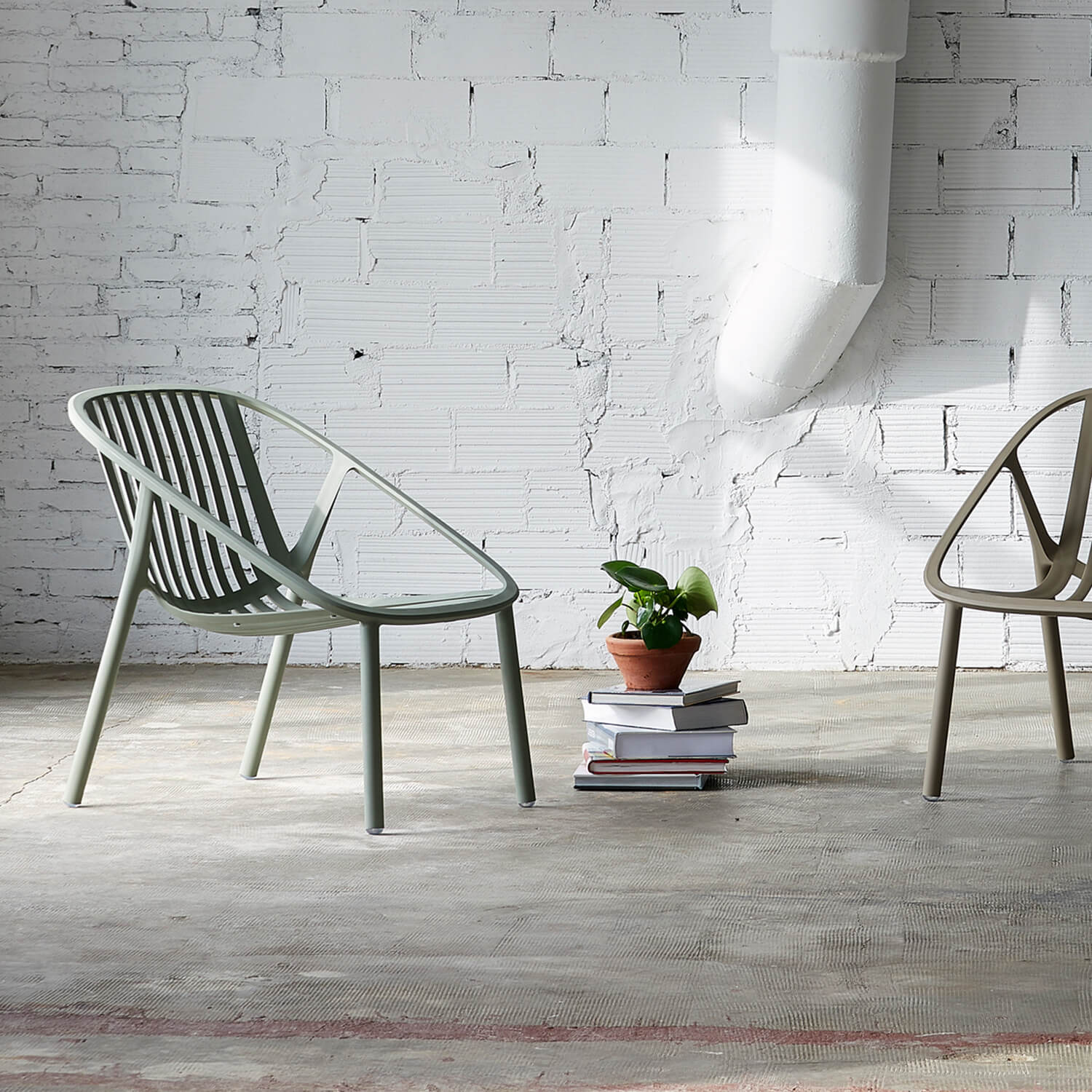 Bini armchair