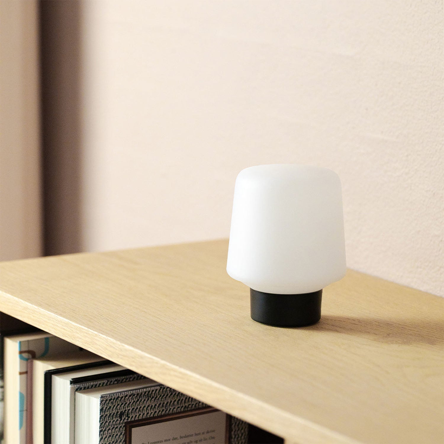 Namizna svetilka Intelligent - Ambience