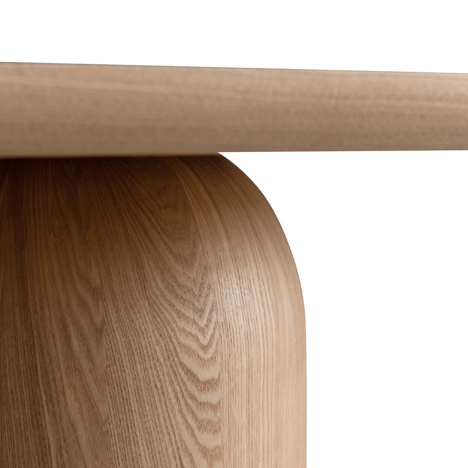 Benaro dining table