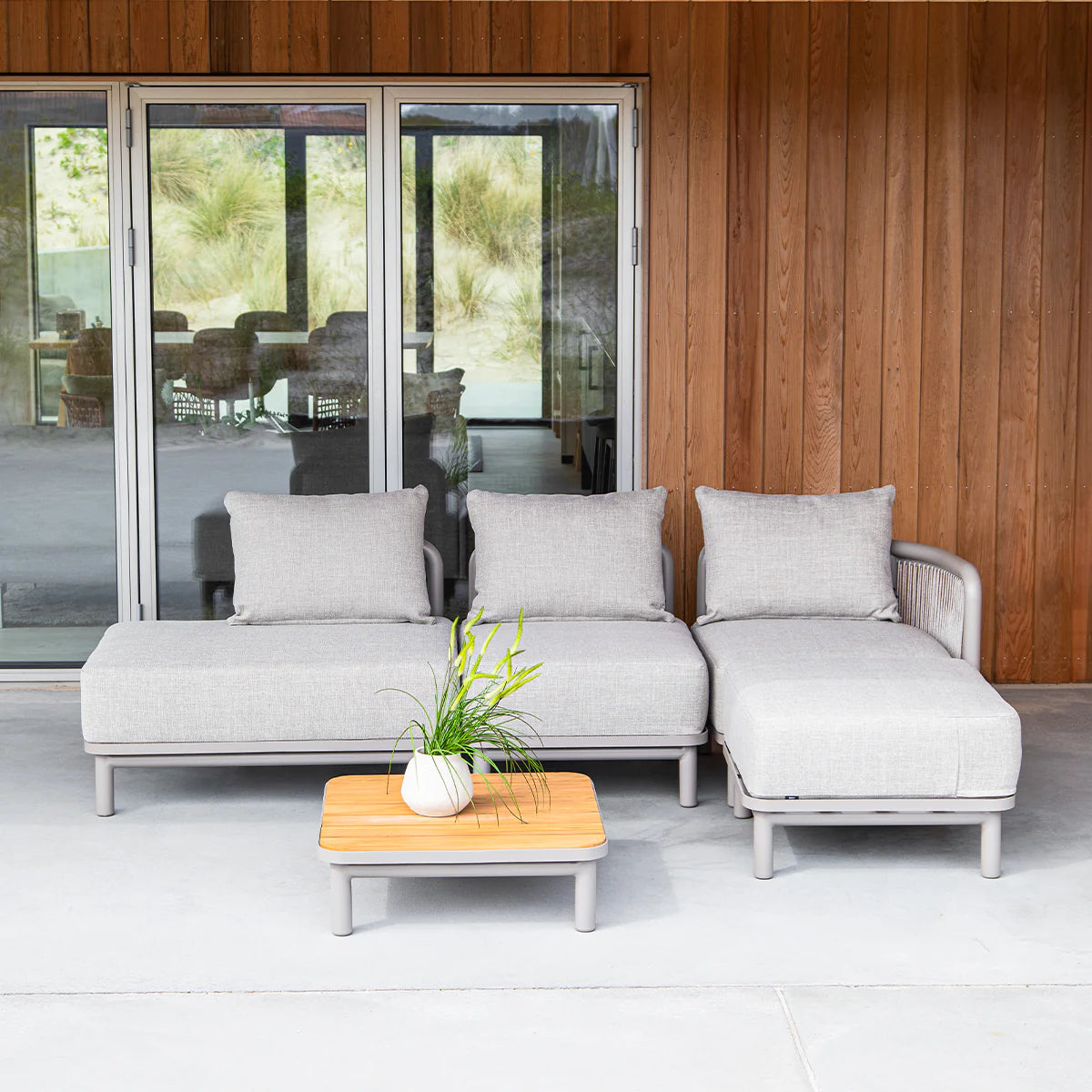 Kirra lounge sofa - 3 seater with open end