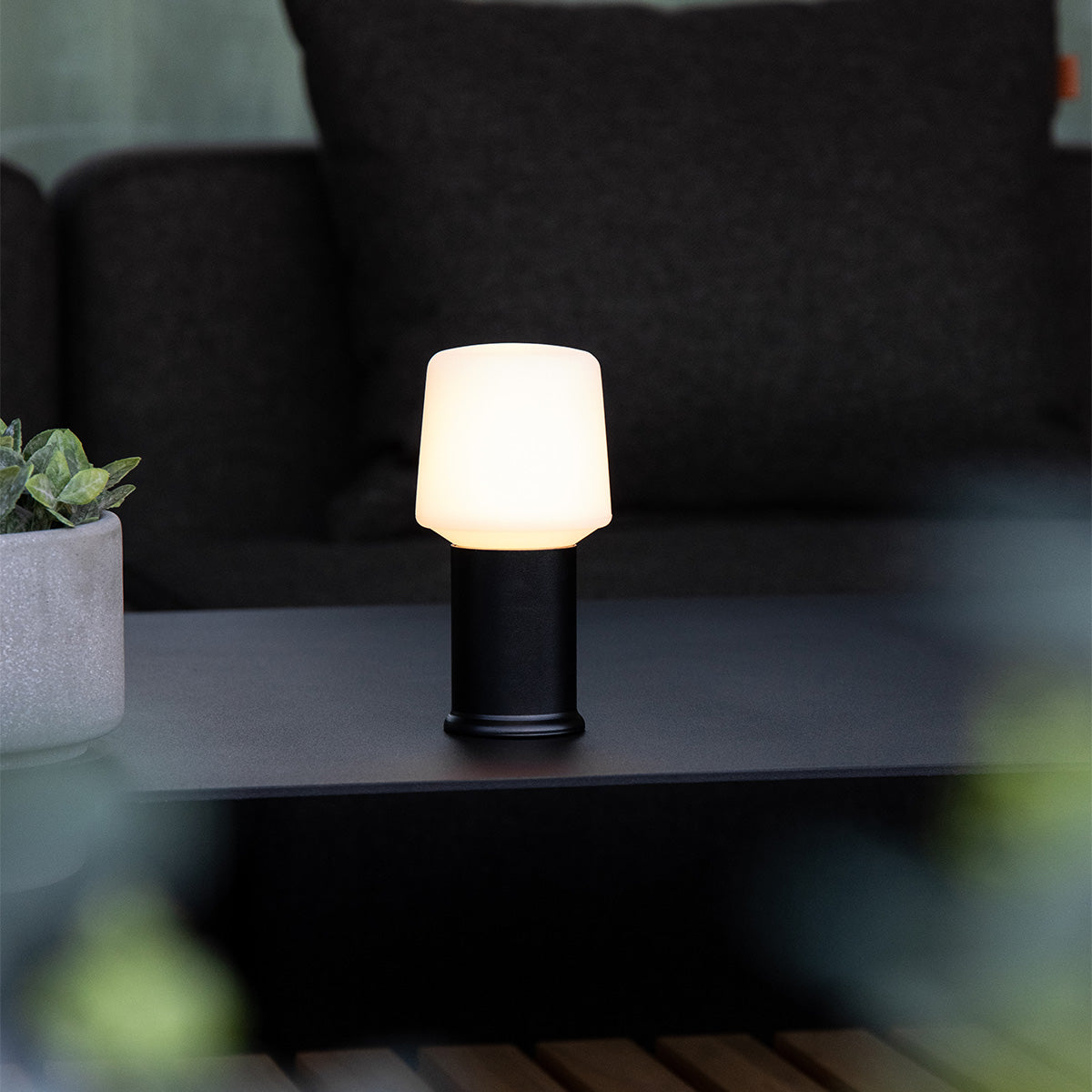 London base for table lamp Intelligent